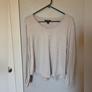 Simpmy Vera Vera Wang Long Sleeved V Neck Top, Women's Large